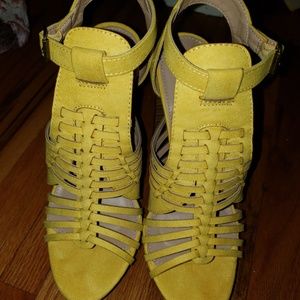 Platform sandals